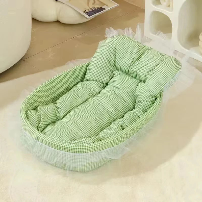 Cute Lace-Trimmed Pet Princess Bed